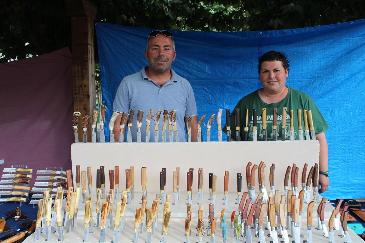 Artesanos de la madera en la XXX feria de artesanía de El Puente