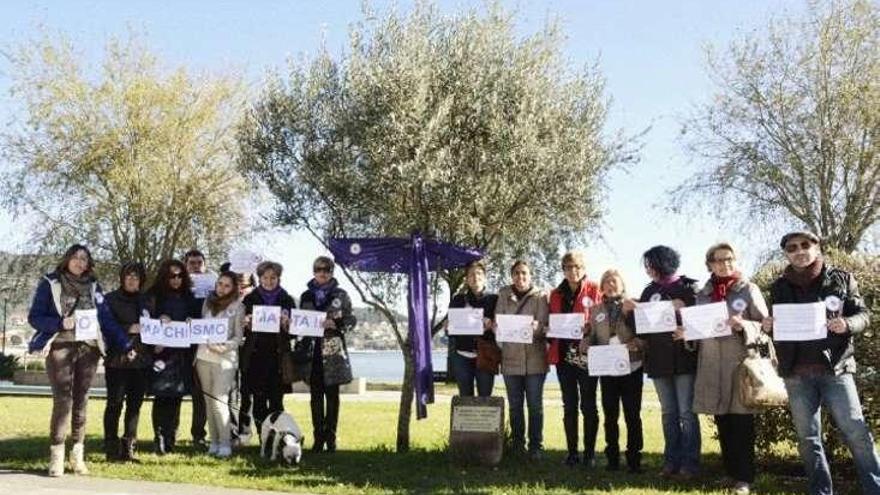 Un acto de la Asociación de Mulleres contra la violencia machista.