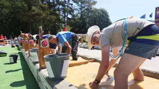 Las primeras petitas de oro salen en Navelgas con la competición amateur: "Nos lo estamos pasando genial"