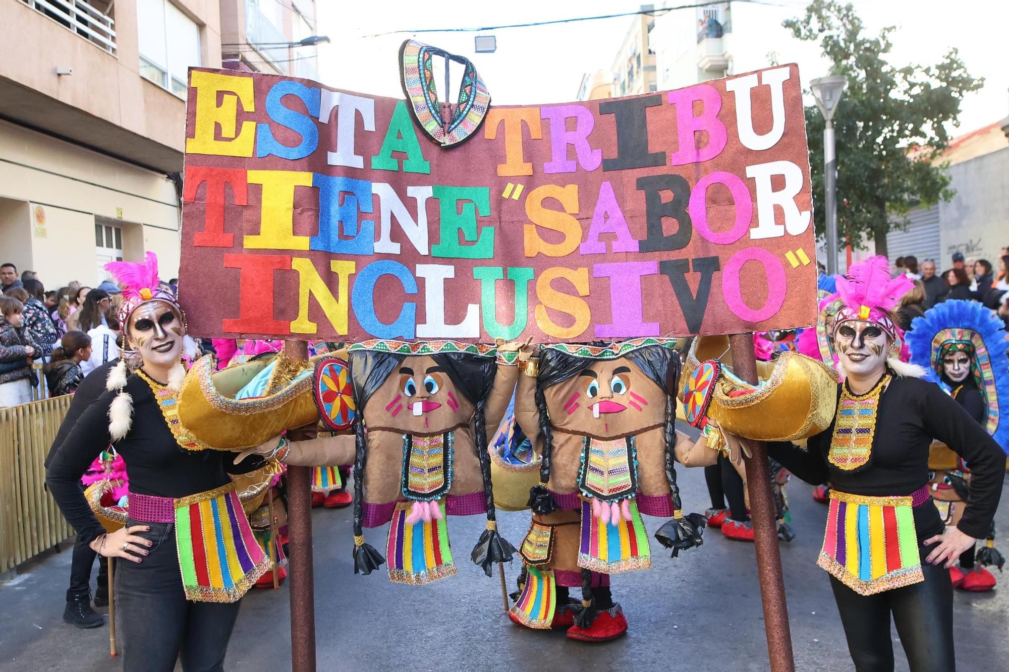 Las mejores imágenes del desfile concurso de Carnaval de Torrevieja 2024 están aquí