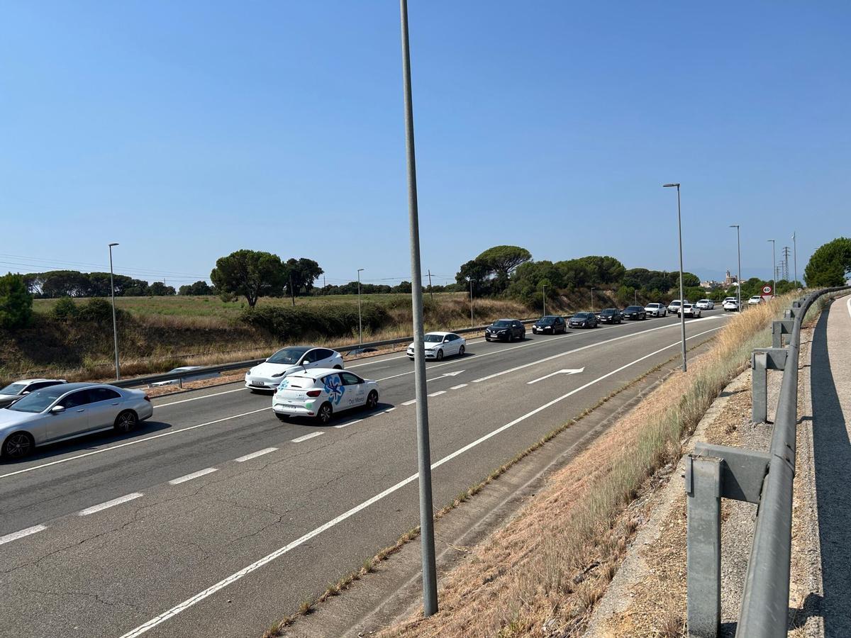 La carretera C-65 a la altura de Llagostera (Gironès).