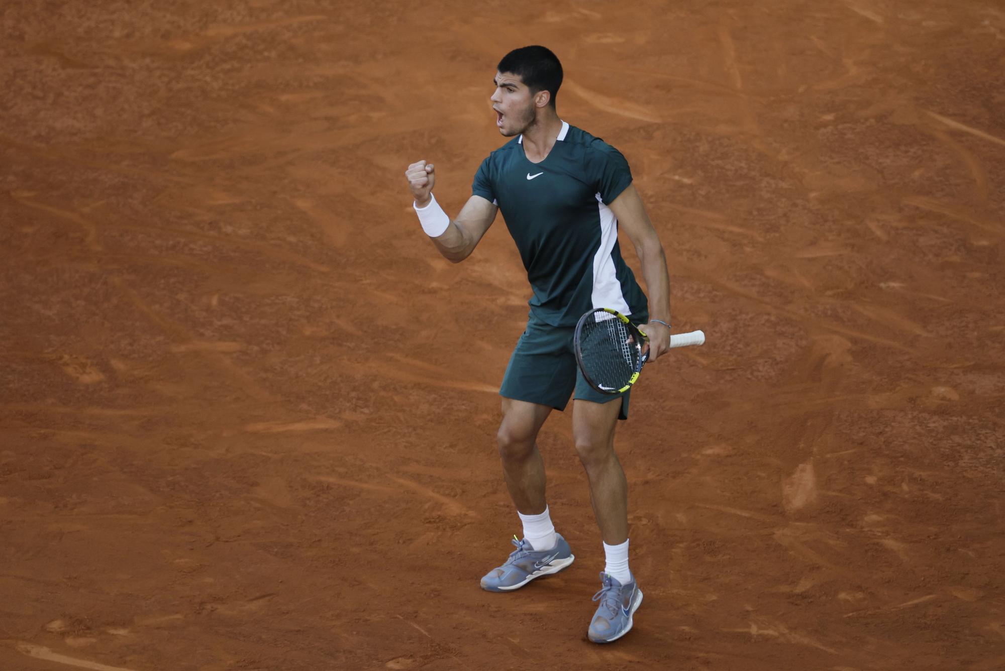 Las mejores imágenes de la exhibición de Alcaraz ante Zverev