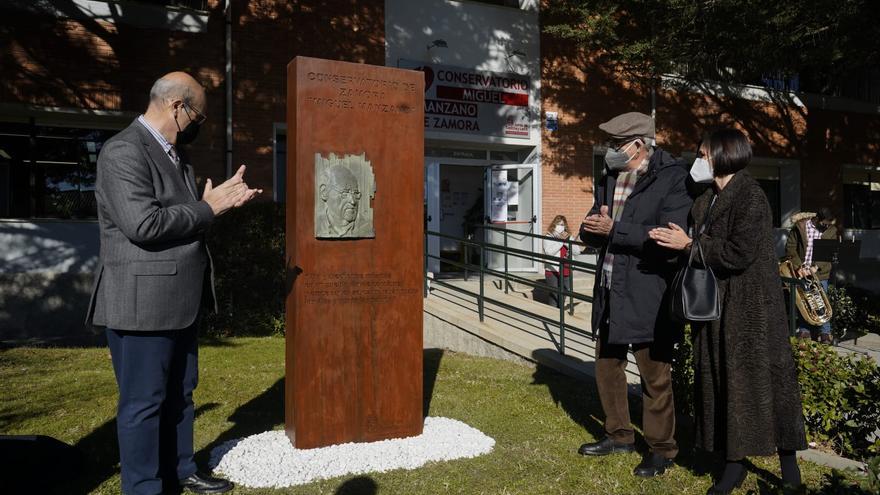 Miguel Manzano ya tiene su monolito en el Conservatorio de Zamora