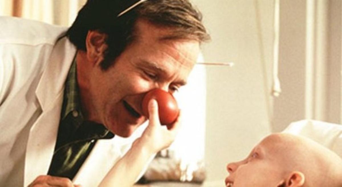 Robin Williams a ’Patch Adams’ (1998).