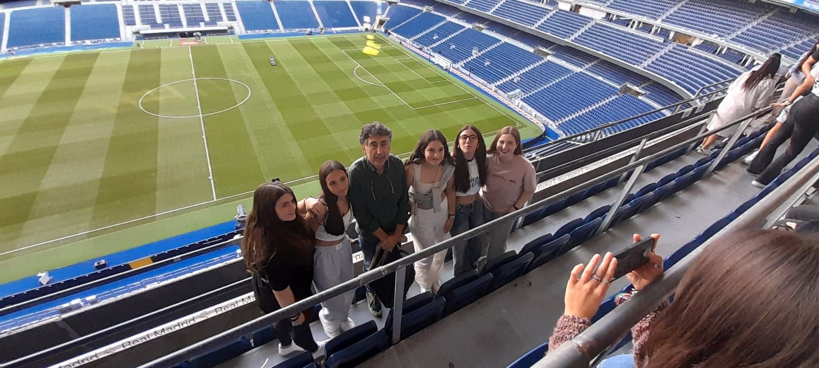 En imágenes: El recorrido por Madrid y Burgos de los estudiantes del Foro Comunicación y Escuela de Vegadeo