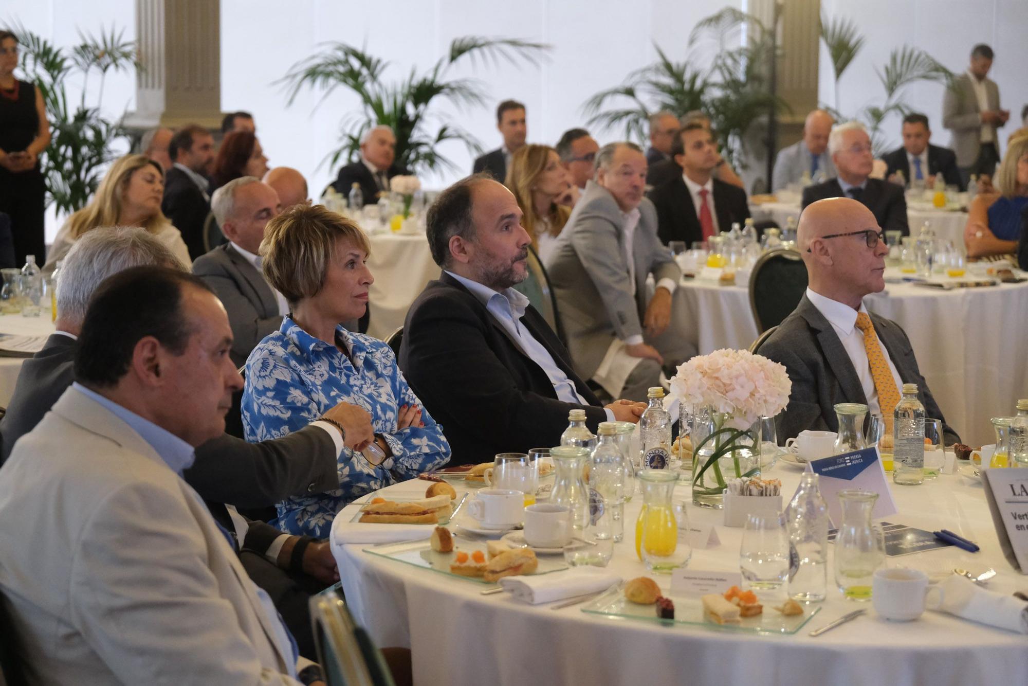 Foro Prensa Ibérica con Ángel Víctor Torres