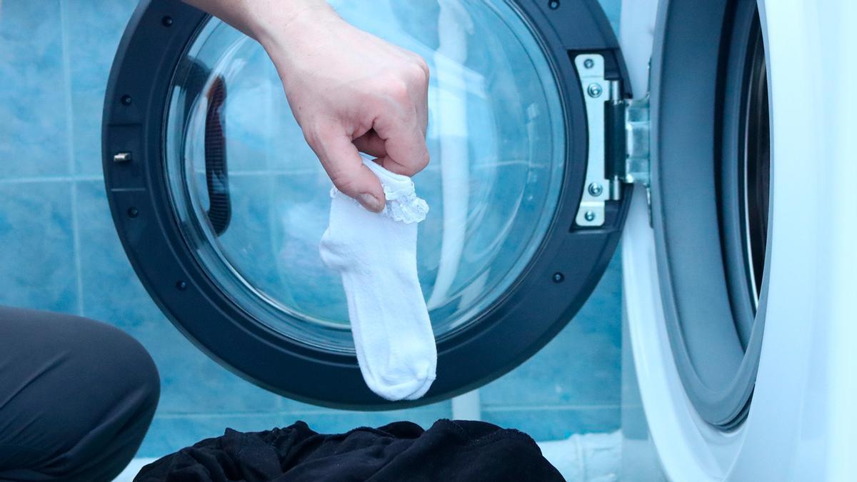MERCADONA | El líquido de Mercadona que impide que los calcetines se  endurezcan en la la lavadora y se echen a perder
