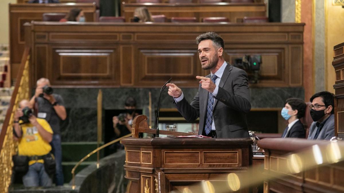 El diputado por Jaén Felipe Sicilia, portavoz adjunto del Grupo Socialista, el pasado 1 de octubre de 2020 en el pleno del Congreso, durante el debate sobre la creación de la comisión de investigación del 'caso Kitchen'.