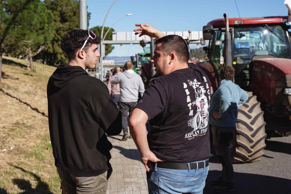 Les fotos de la marxa dels pagesos gironins cap a Barcelona