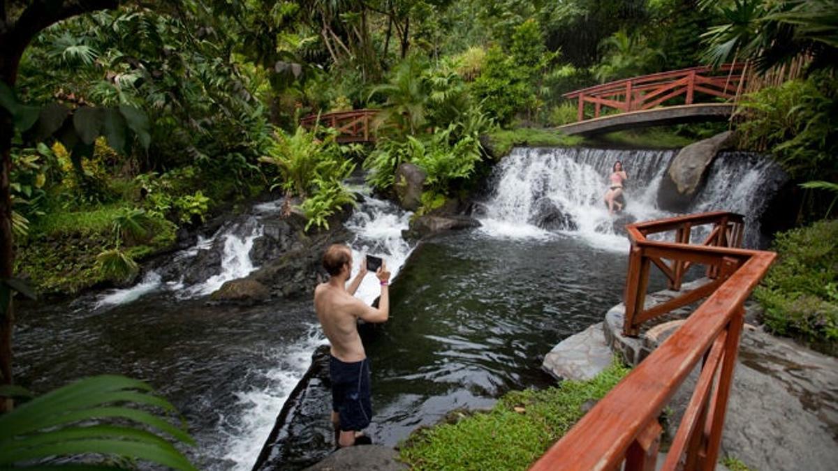 Aguas termales en Arenal.