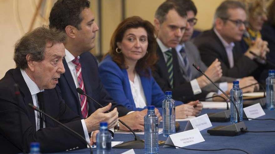 El vicepresidente de Castilla y León, José Antonio de Santiago-Juárez, en el Consejo de Dirección abierto.