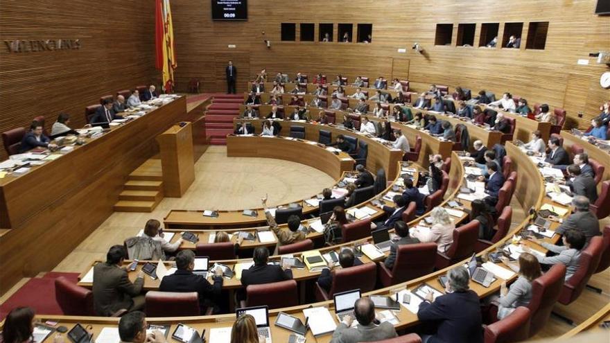 PSPV, Compromís y Podemos piden desde Les Corts legalizar el cannabis