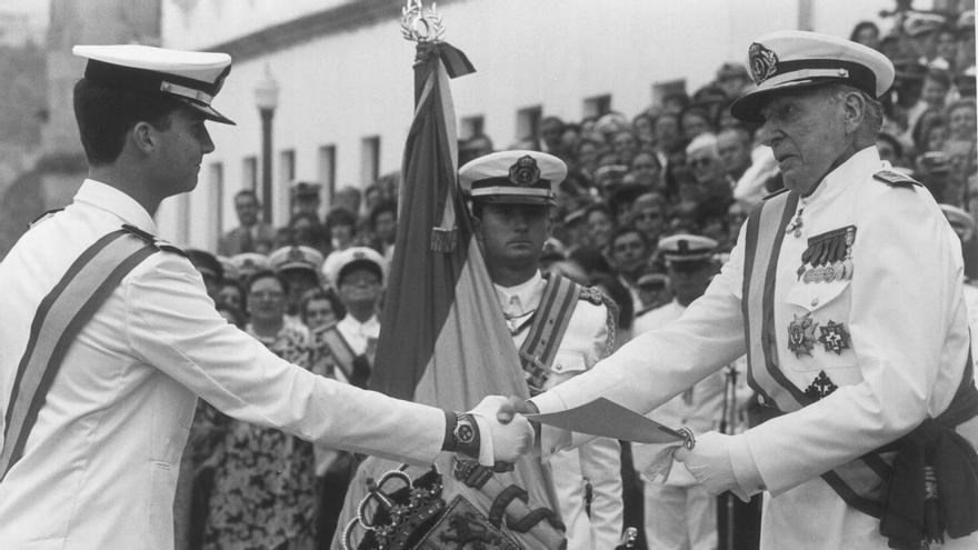 El paso de Felipe VI por la Escuela Naval de Marín