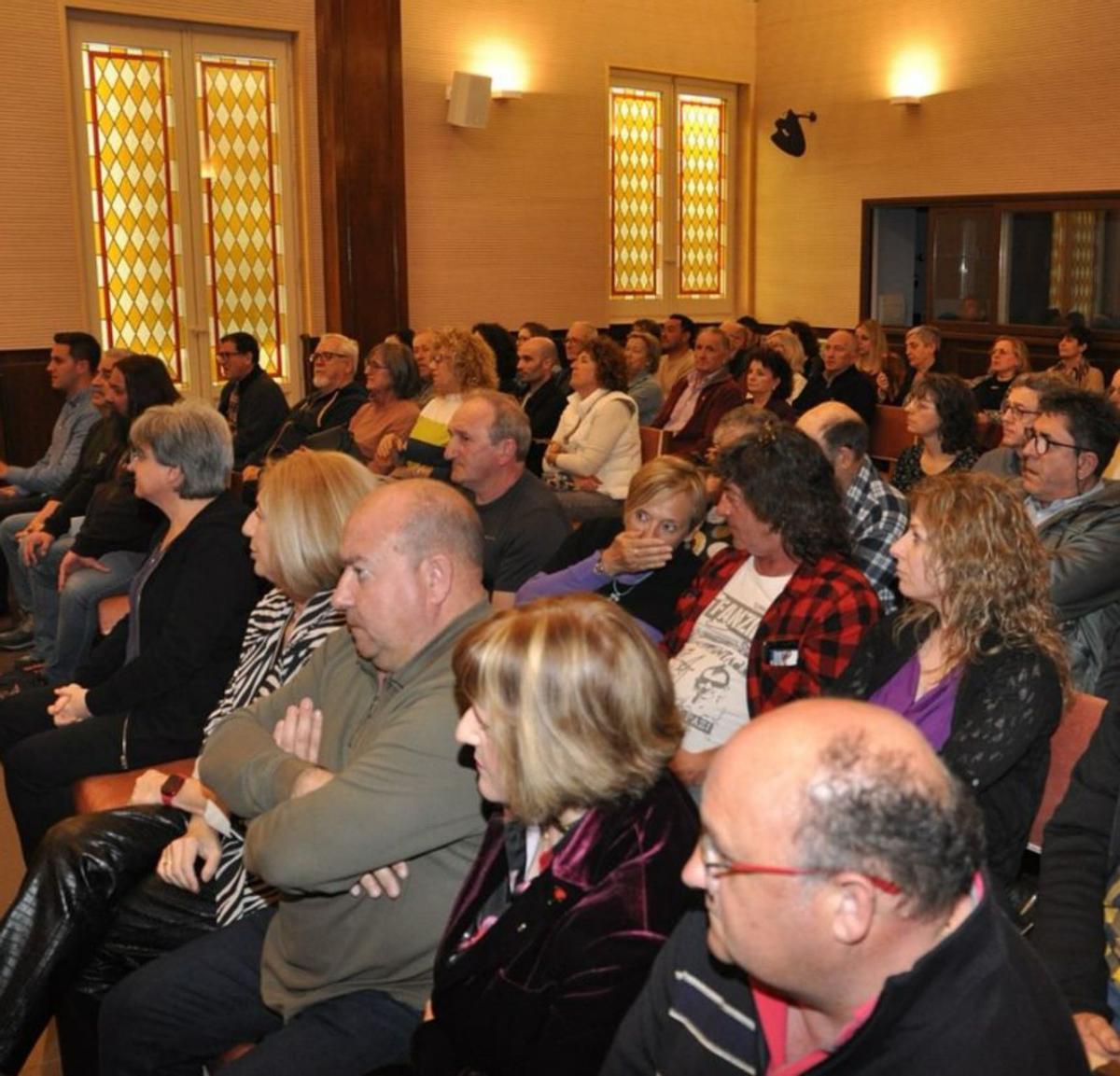 El emotivo acto despertó un gran interés en el municipio. | SERVICIO ESPECIAL