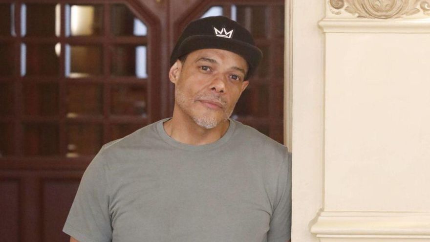 Javier Molina, en el Palacio Valdés. | MARA VILLAMUZA