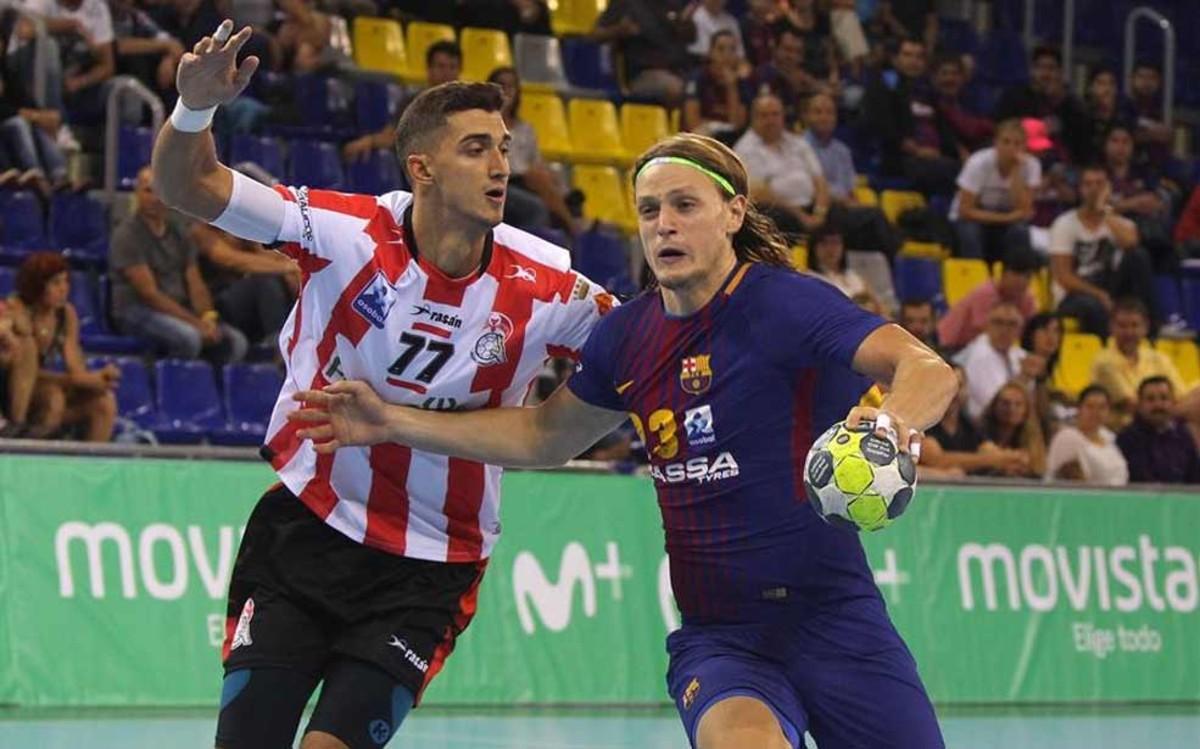 Dolenec, lesionado en la rodilla derecha