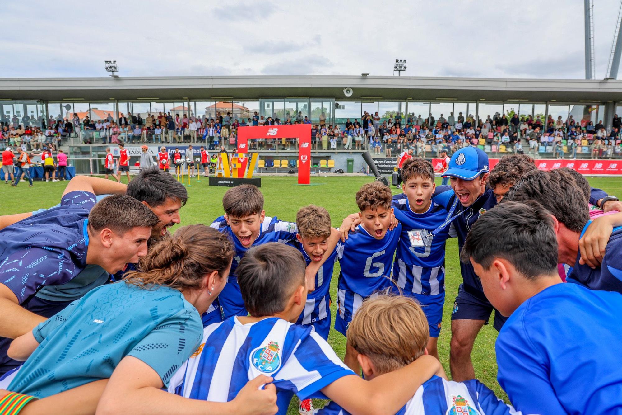 El Porto se lleva el primer título de Arousa Fútbol 7 a Portugal