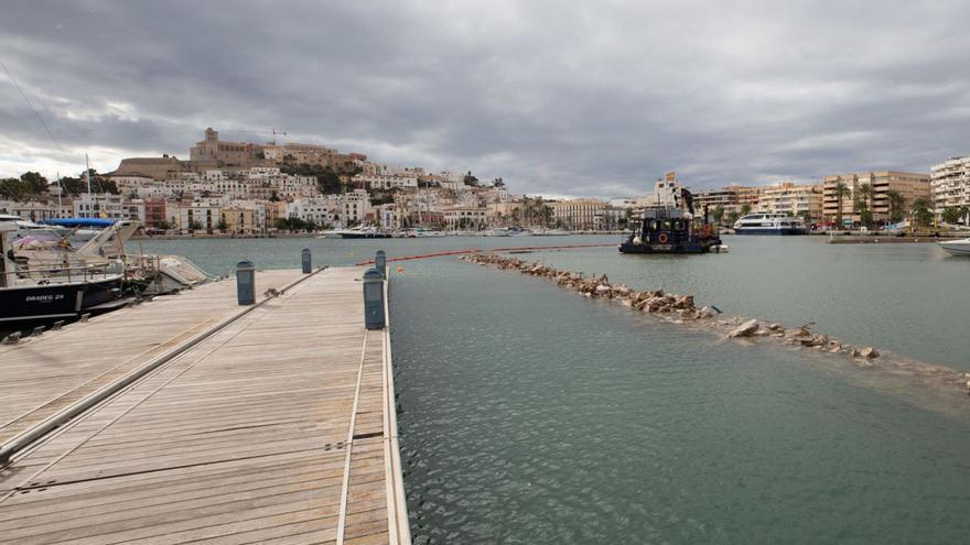 Tres informes reclaman una «solución definitiva» a la seguridad en el puerto de Ibiza