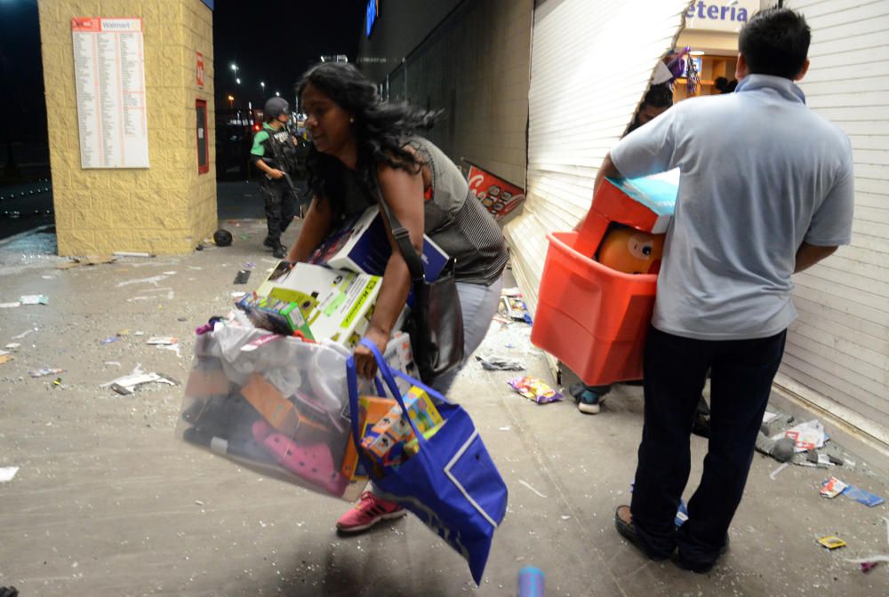 Tres muertos y más de 600 detenidos han dejado por ahora las protestas iniciadas hace cinco días en México por el alza de los combustibles, en las que el descontento ha dado paso a saqueos.