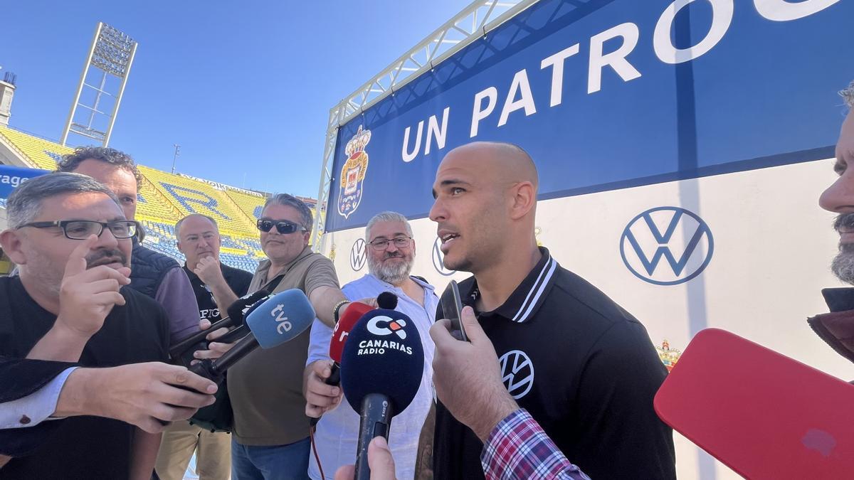 Sandro Ramírez abandona la diplomacia y apunta a los árbitros: "Hay partidos en los que nos están perjudicando"