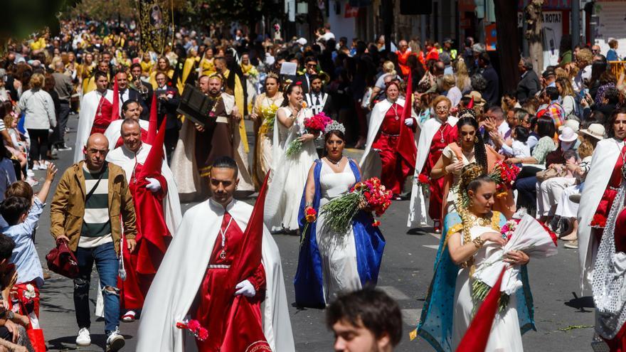 La Semana Santa Marinera moviliza a 3.610 cofrades y 490 personajes bíblicos