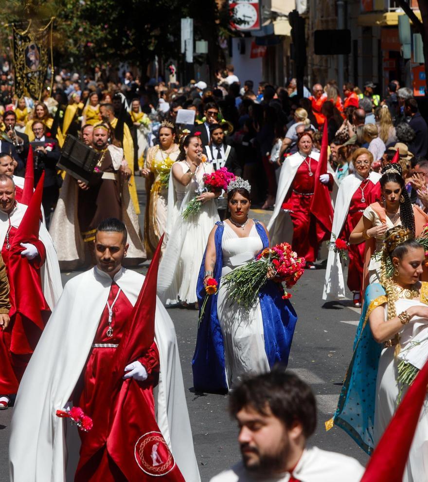 La Semana Santa Marinera moviliza a 3.610 cofrades y 490 personajes bíblicos