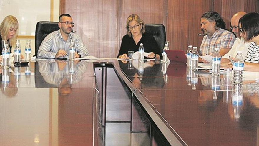 El consorcio del Millars decide deshacerse del cañar invasor