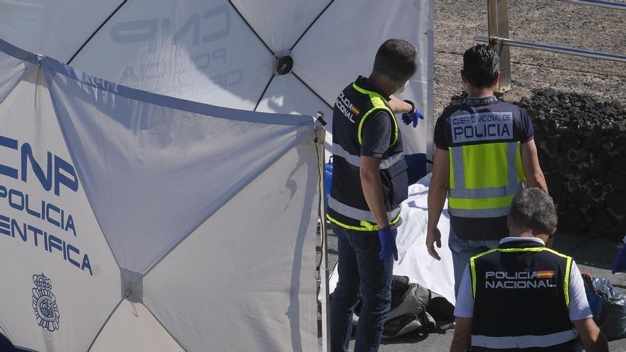 Hallado el cadáver de un hombre con un golpe en la cabeza en Las Canteras