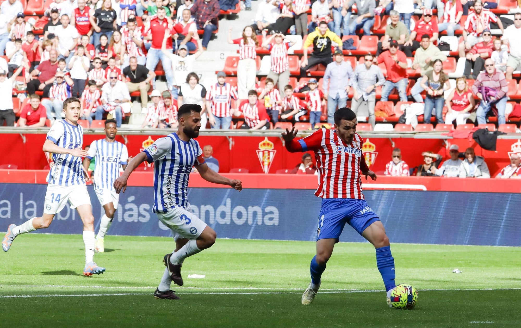 Así fue el encuentro entre el Sporting y el Alavés