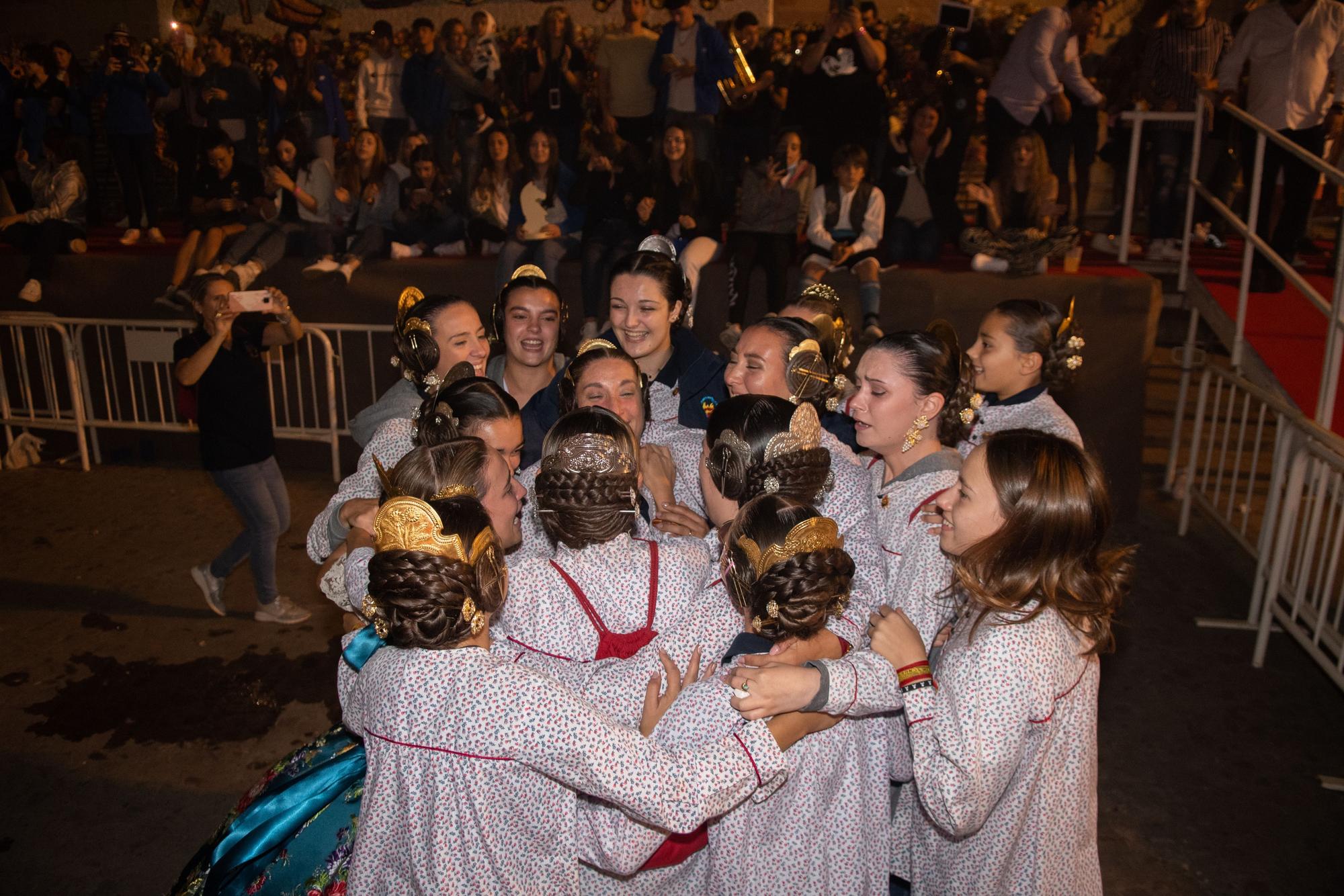 Los mejores momentos de una 'Nit de la Cremà' para el recuerdo en Burriana