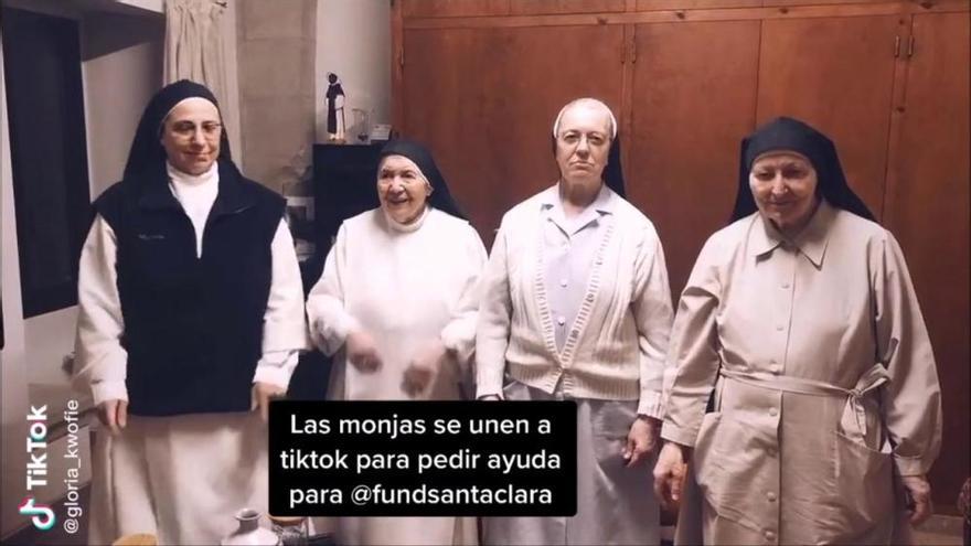 Las monjas del convento de Santa Clara de Manresa bailan en Tik Tok  para pedir ayuda