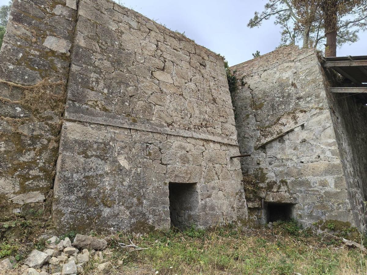 Los hornos de la vieja superficie fabril.