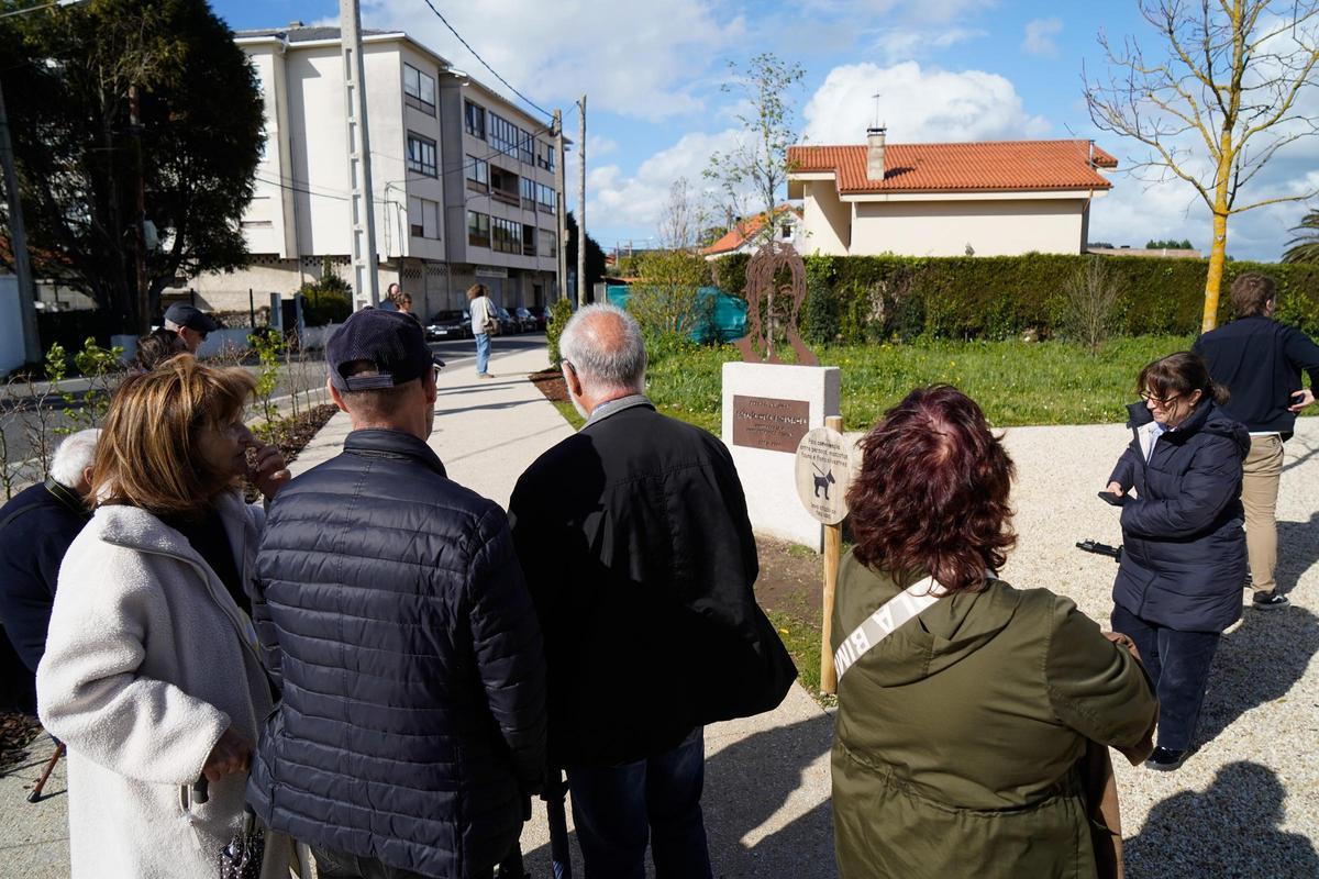 Inauguración en Santa Cruz del parque Rosalía Mera, donado por Sandra Ortega