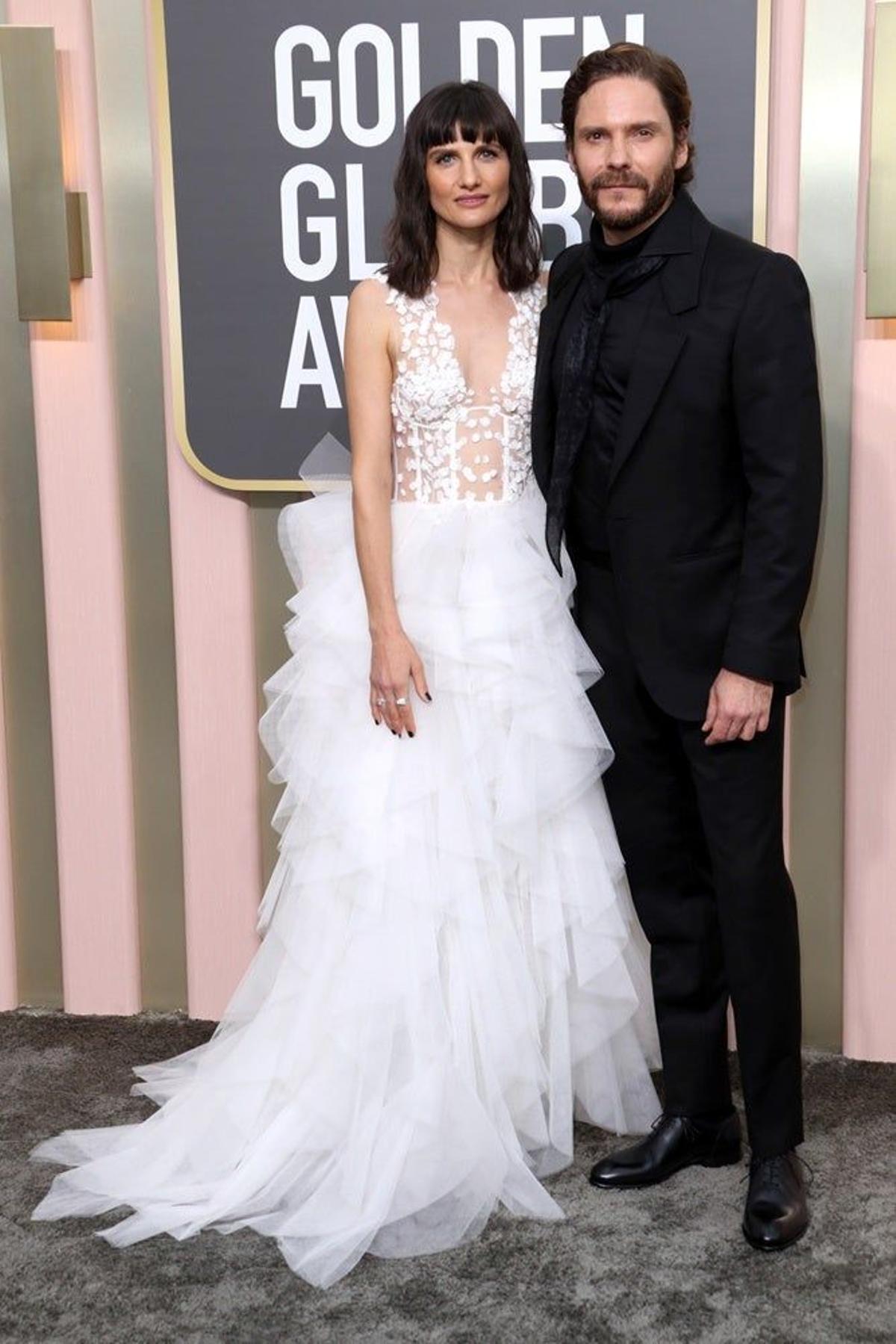 ALFOMBRA ROJA GLOBOS DE ORO 2023: Daniel Bruhl y Felicitas Rombold