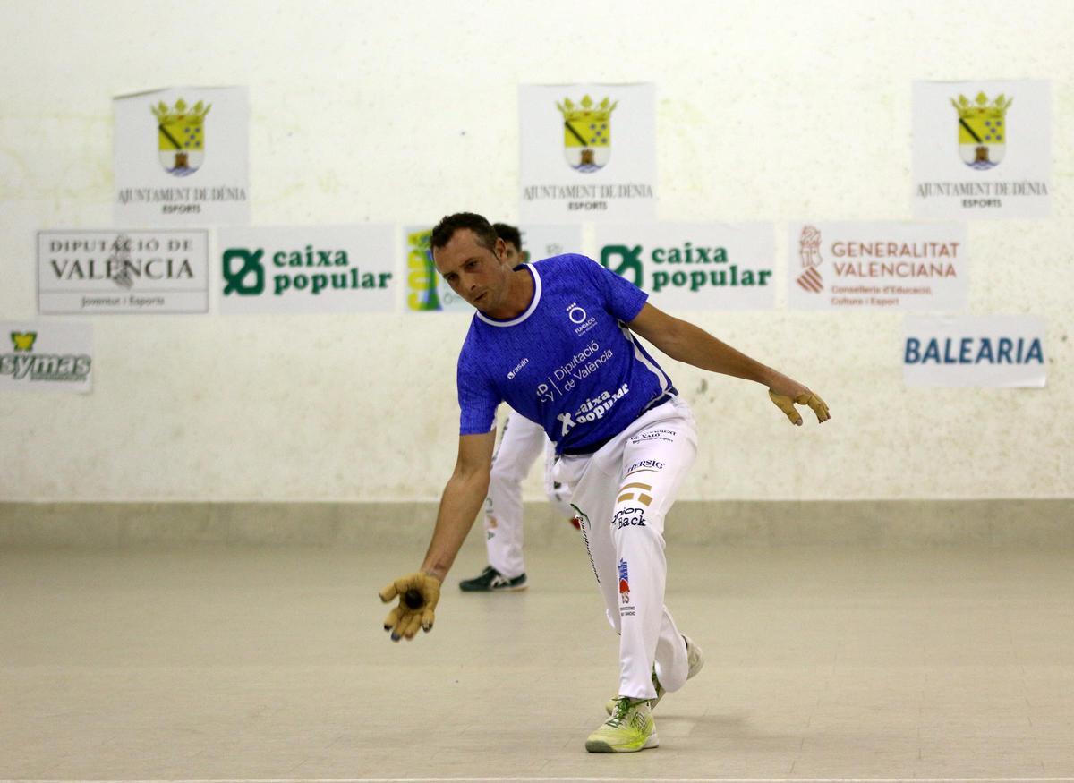 Tomàs II fa uns mesos que marca la pauta en la posició de mitger i també arriba en un moment dolç.