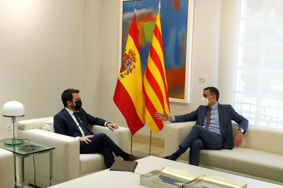 El presidente de la Generalitat, Pere Aragonès y el del Gobierno, Pedro Sánchez.