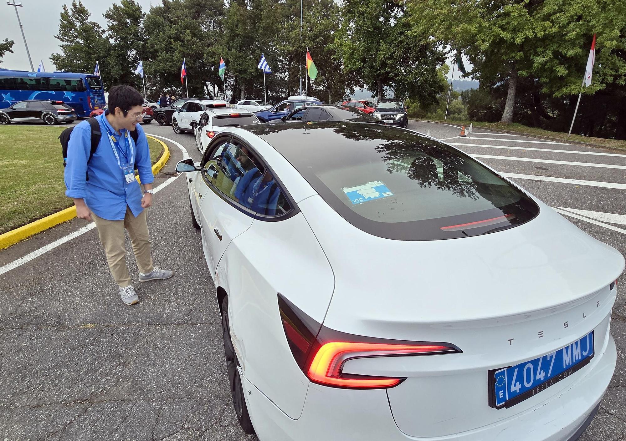 Los VTC se saltan el cerco y llegan a Conxemar durante la tarde