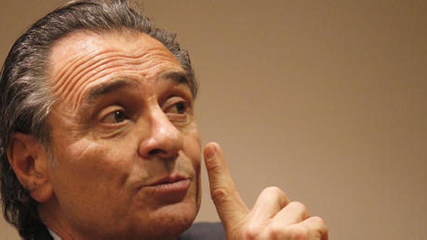 Prandelli recomienda a la Juventus que fiche a Garay y Cancelo