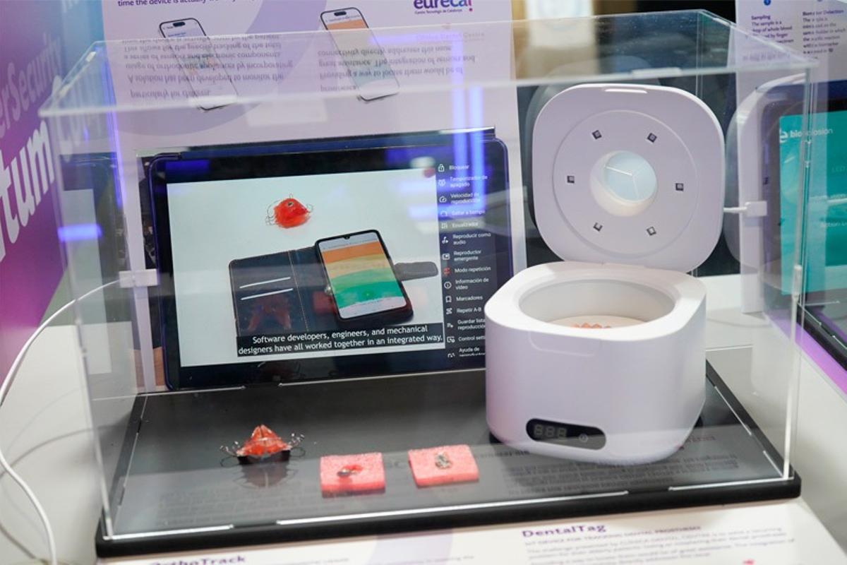 Aparatos inteligentes de ortodoncia con sensores que permiten su localización y patrón de uso