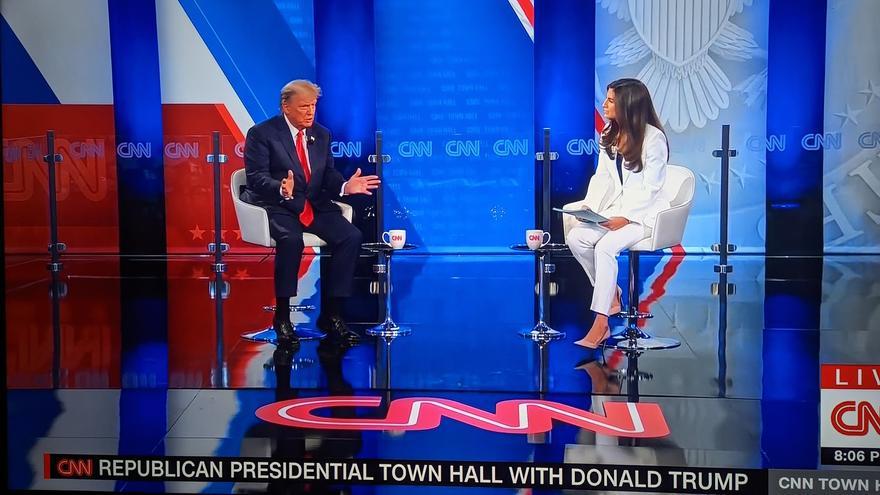 Trump arrolla a la CNN y convierte su &#039;town hall&#039; en un mitin lleno de mentiras e insultos