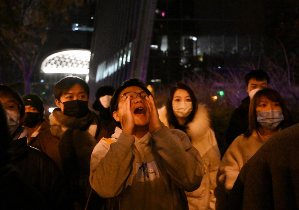 Ola de protestas contra las restricciones de la política cero Covid en China