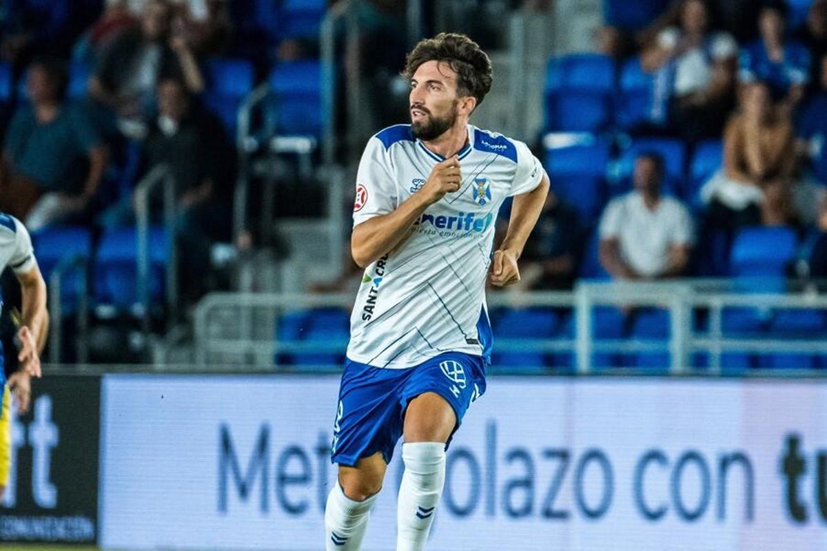 Javi Pérez, futbolita del CD Tenerife.