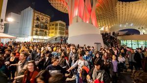 Manifestación antifascista de esta tarde en la plaza de la Encarnación de Sevilla.