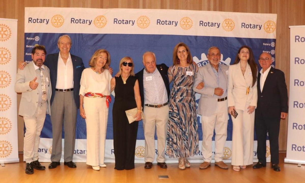 Miembros el Club Rotario.