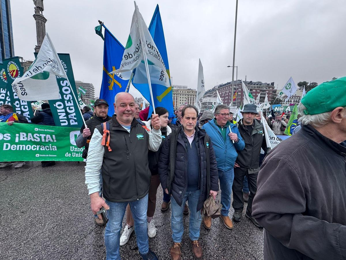 EN IMÁGENES: Los ganaderos asturianos se manifiestan en Madrid contra la reducción de la PAC EN IMÁGENES: Los ganaderos asturianos se manifiestan en Madrid contra la reducción de la PAC