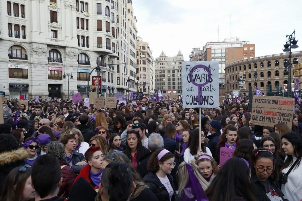 Manifestación del Día de la Mujer en las calles de València