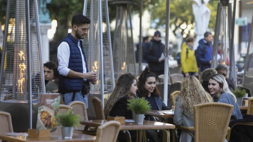 Más de 5.000 trabajadores valencianos van al paro temporal en un solo día