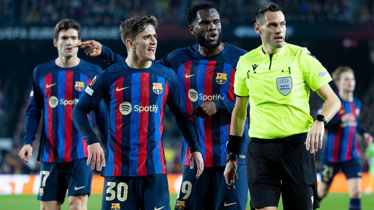 Resumen, goles y highlights del FC Barcelona 2 - 2 Manchester United del partido de ida de los play-offs de Europa League