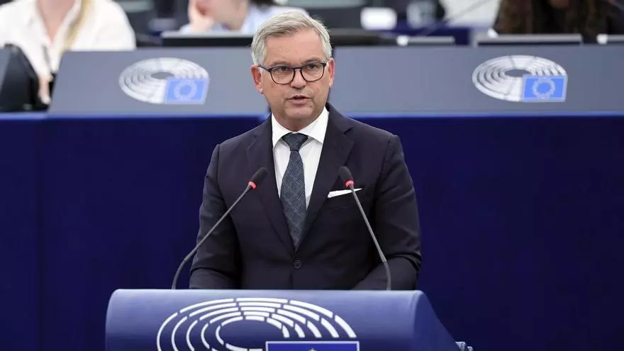 Magnus Brunner insiste en que la prioridad es devolver “rápidamente” a Marruecos a todos los migrantes que entraron irregularmente en Ceuta