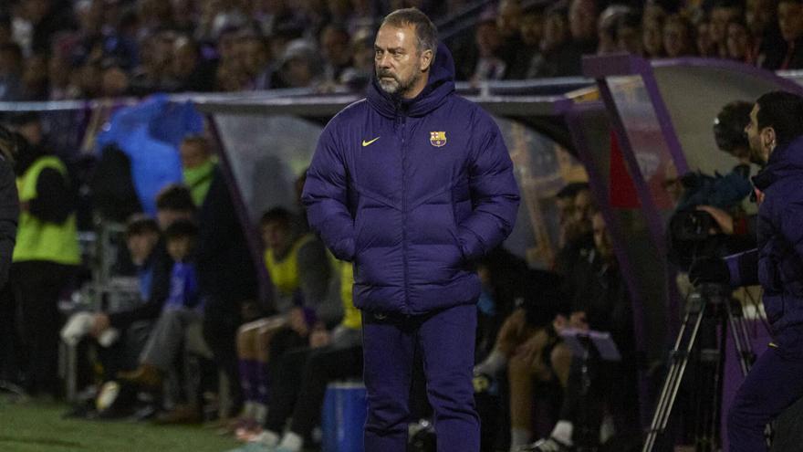 Flick premió a su jugadores tras la victoria en Guadalajara en un viaje atrajeado